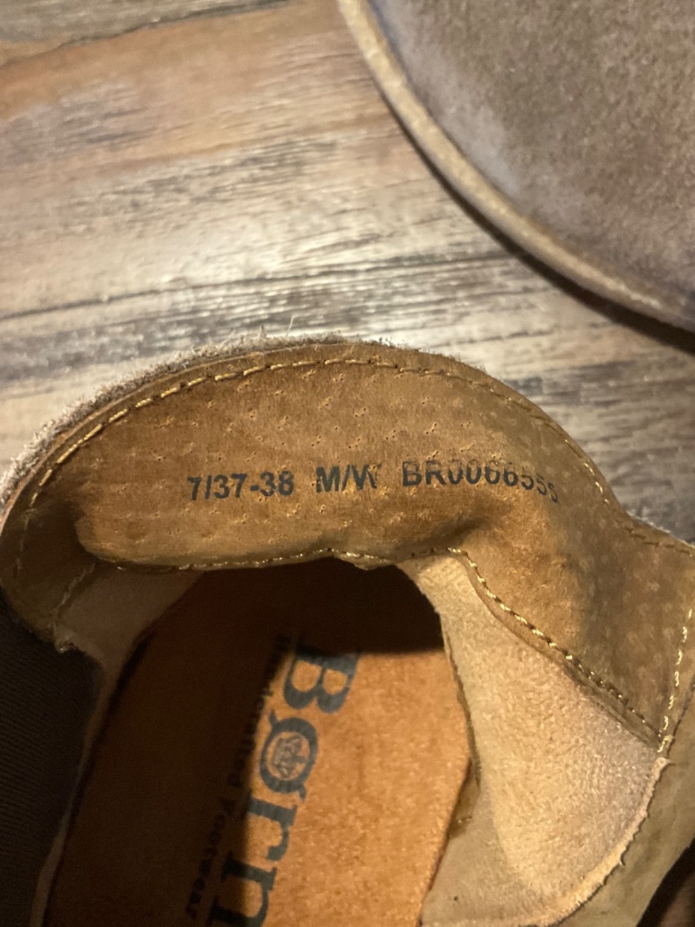 Born Tabby Taupe Avola Distressed Tan Suede Size 7 - Picture 8 of 9